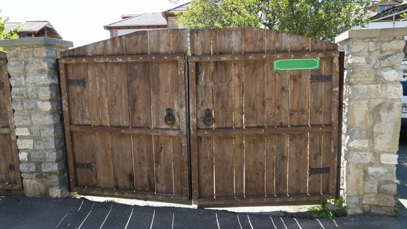 Residential Driveway Gate
